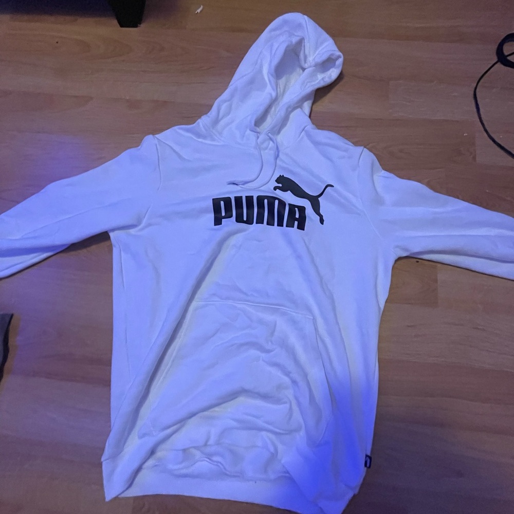 White hoodie